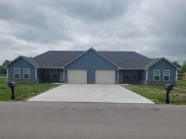 featured image of 487 Nw 5th St #NA