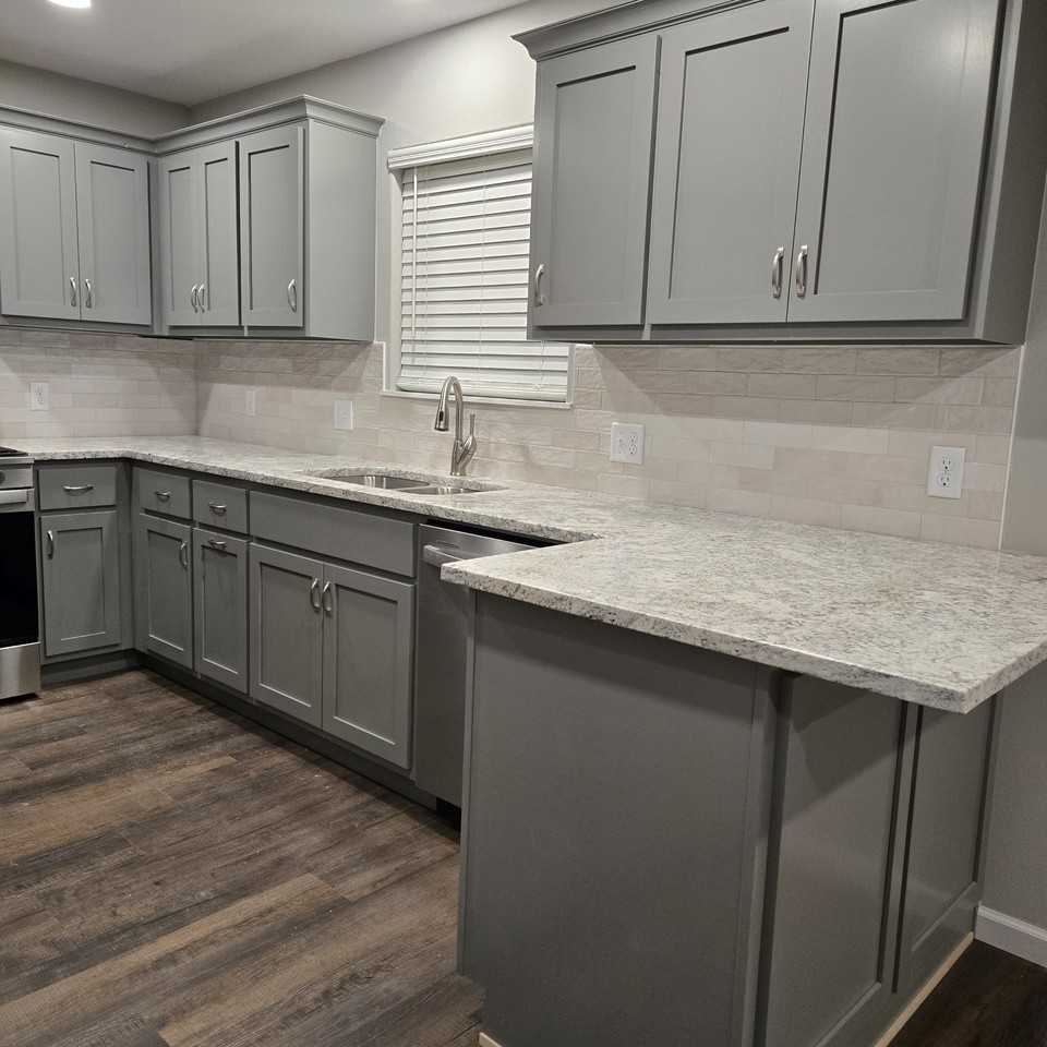 487 Nw 5th St #NA - Photo 2 of 14