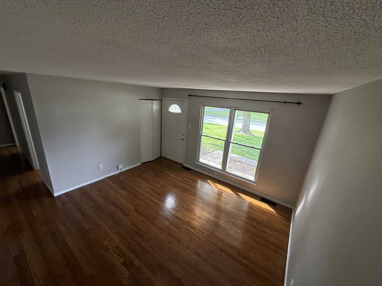 11918 Brookmont Dr #NA - Photo 5 of 19