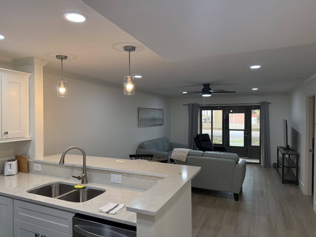 401 Airport Ave E #303 - Photo 4 of 20