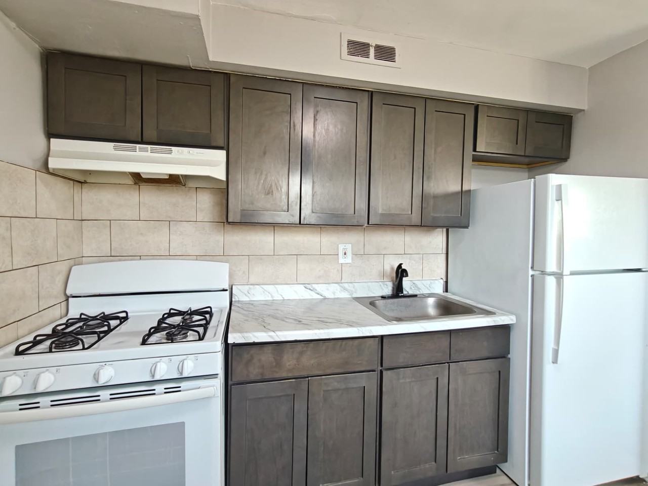 7100 Oxford Ave #51 - Photo 2 of 8