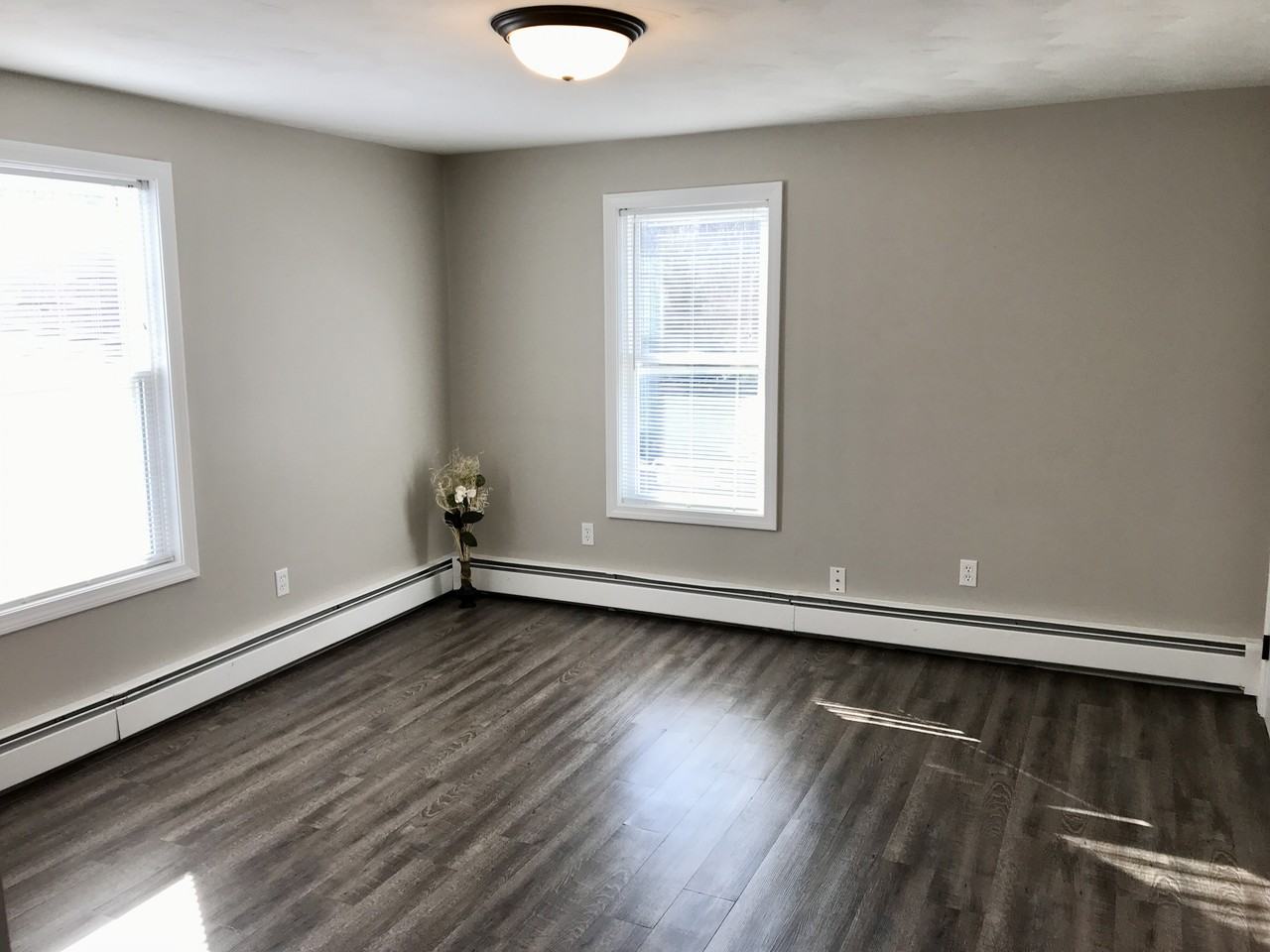 61 West St #61B - Photo 2 of 12