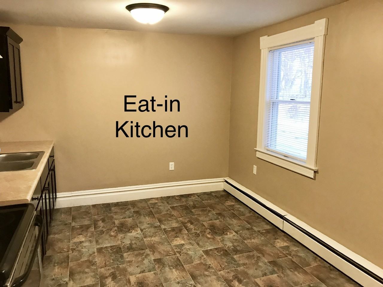 7 Pleasant St #7D - Photo 3 of 11