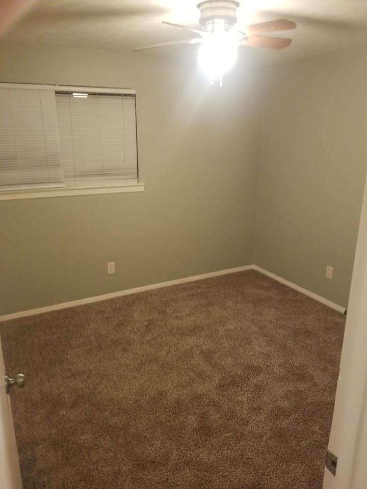 1335 Halcomb Ln #1335 - Photo 3 of 6