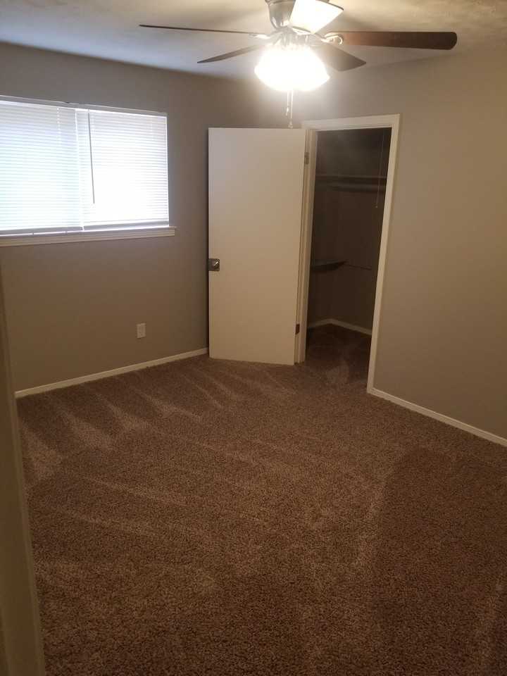 1335 Halcomb Ln #1335 - Photo 6 of 6