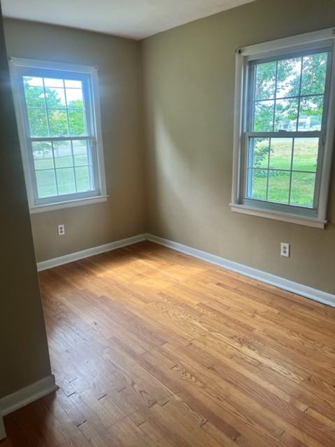 1231 Fairview Ave - Photo 6 of 14