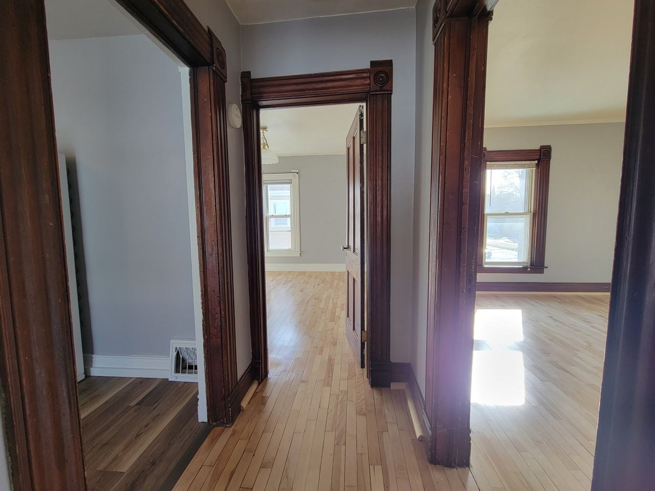 526 N Durkee St #528 - Photo 5 of 16