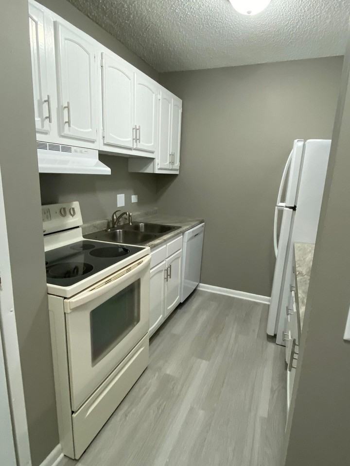 2601 N 47th St #3 - Photo 5 of 16