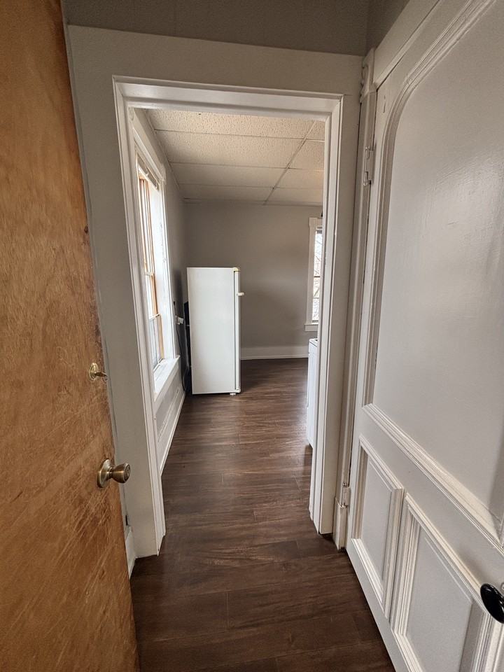 306 E Houghton Ave #2R - Photo 4 of 9