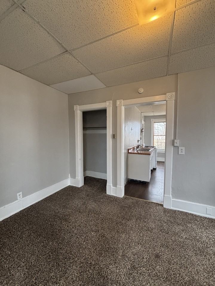 306 E Houghton Ave #2R - Photo 6 of 9