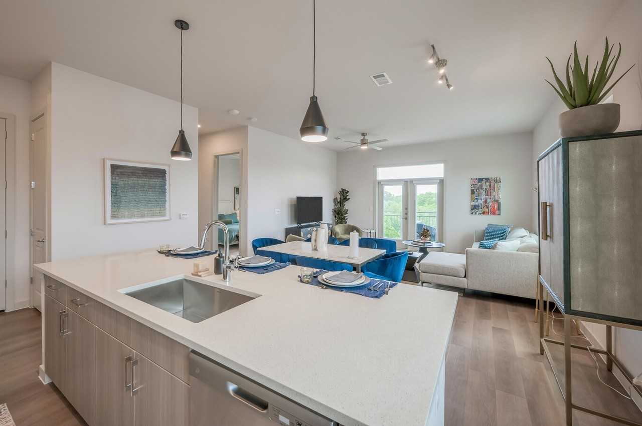 1373 Taft St #L1 - Photo 2 of 15