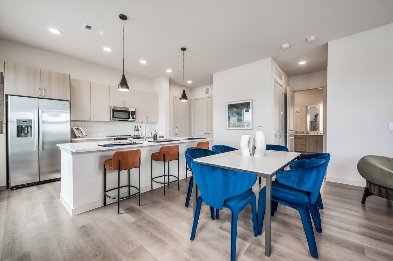 1373 Taft St #L1 - Photo 4 of 15