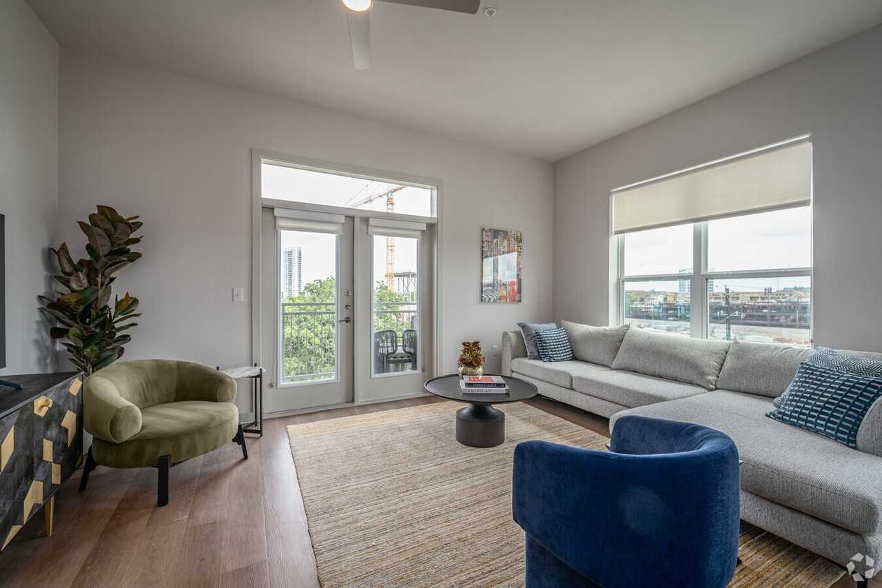 1373 Taft St #L1 - Photo 7 of 15