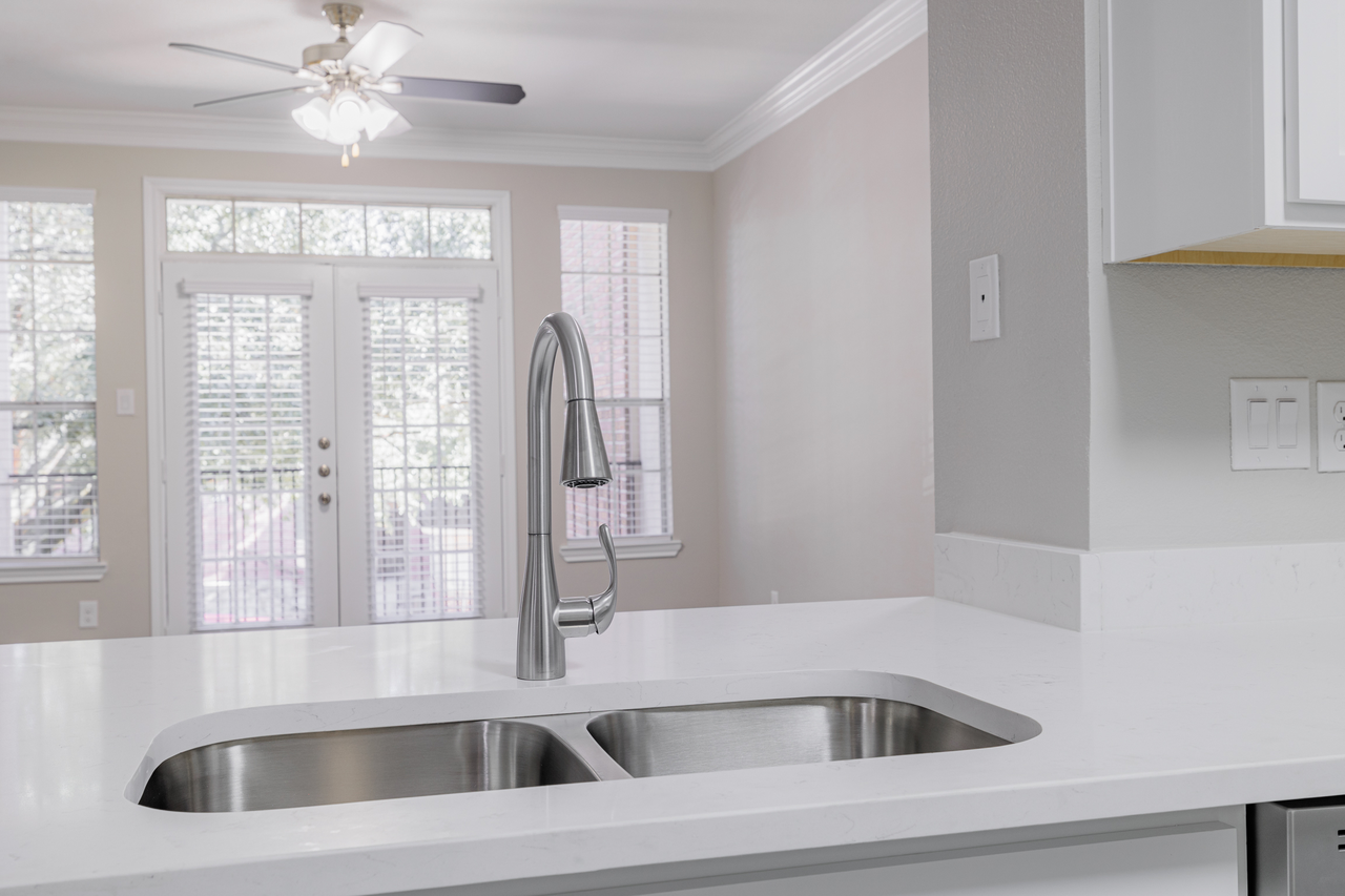 5335 W Loop S, #VBA2 - Photo 5 of 15