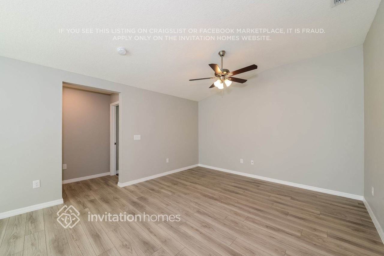 9519 Baraboo Way - Photo 3 of 17