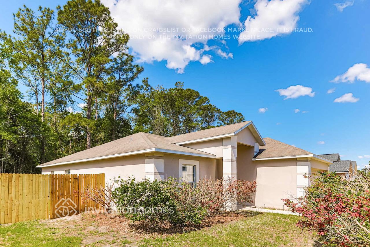 4118 Half Moon Cir - Photo 3 of 17