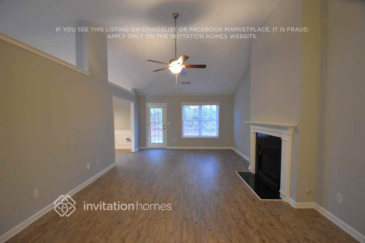 175 Cedarhurst Rd - Photo 2 of 13