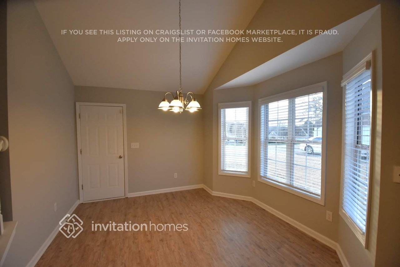 175 Cedarhurst Rd - Photo 4 of 13