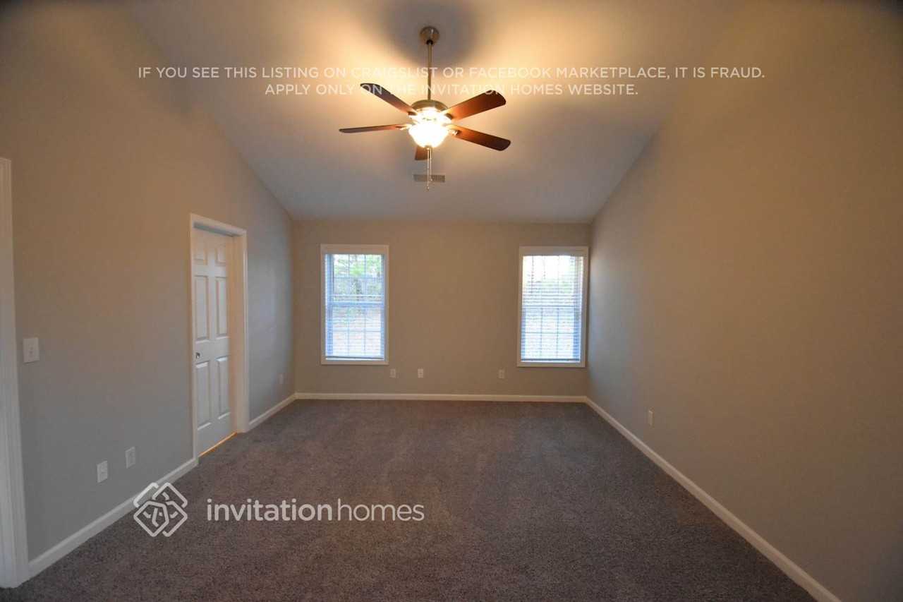 175 Cedarhurst Rd - Photo 7 of 13