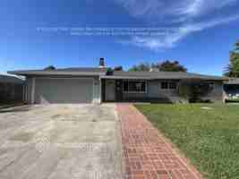 featured image of 7668 Eastbreeze Cir