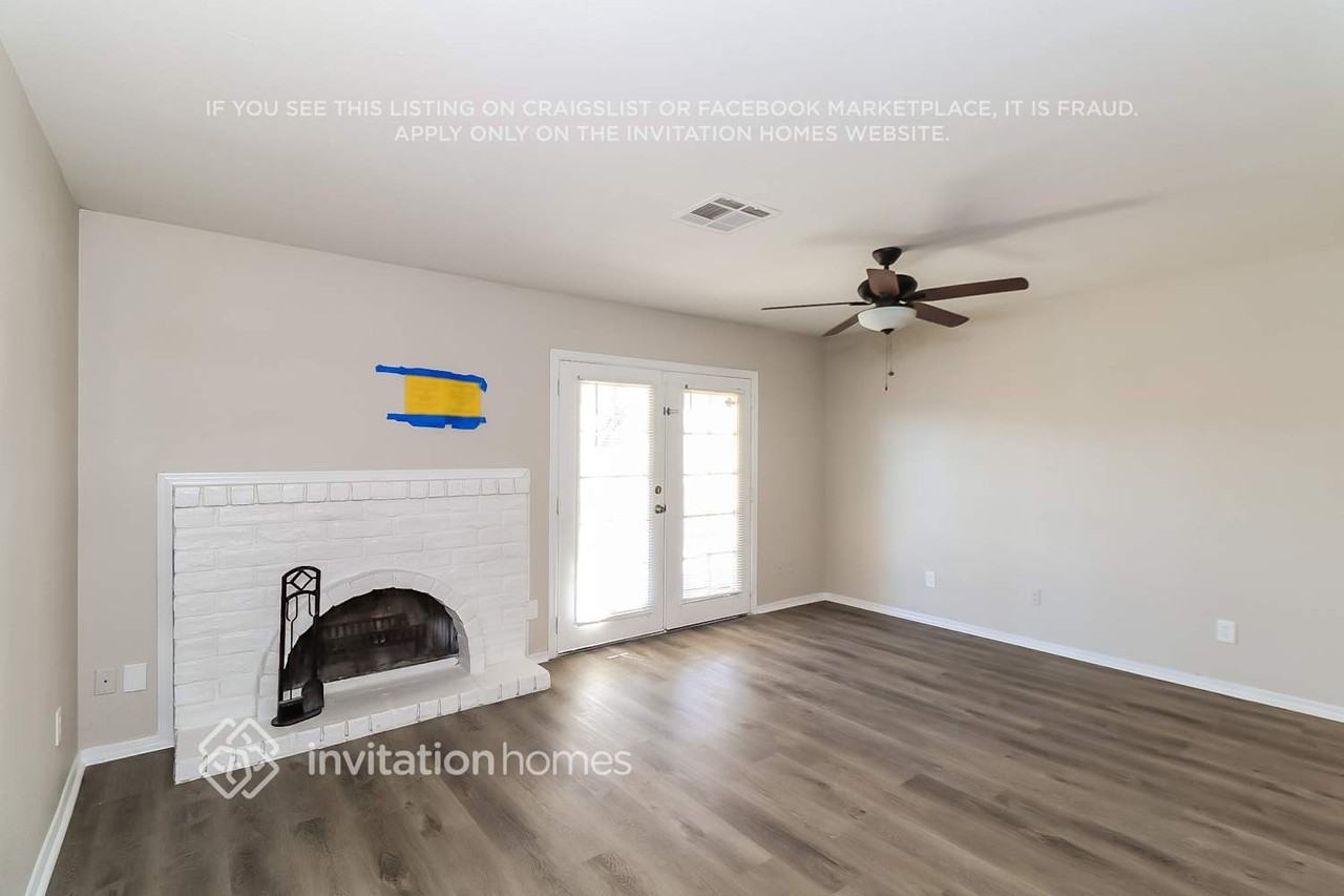7115 W Carol Ave - Photo 4 of 16