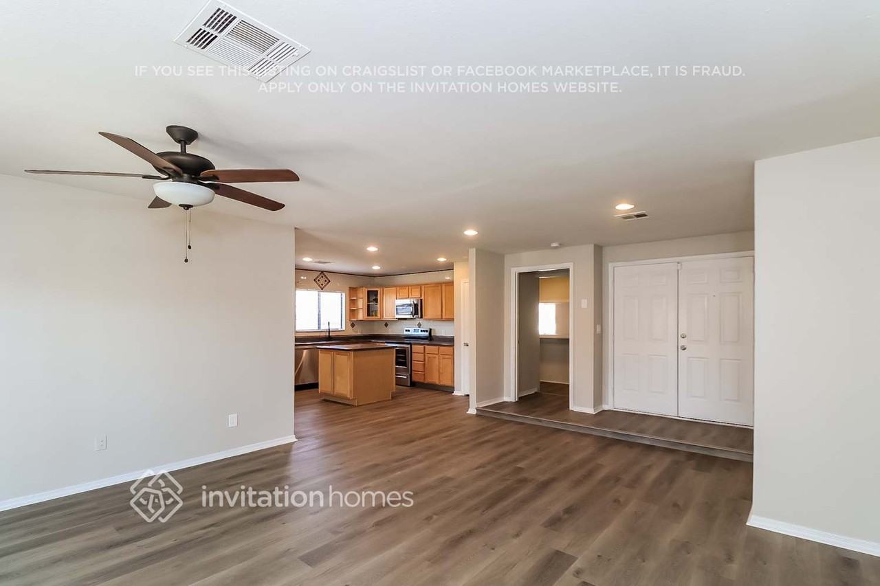 7115 W Carol Ave - Photo 5 of 16