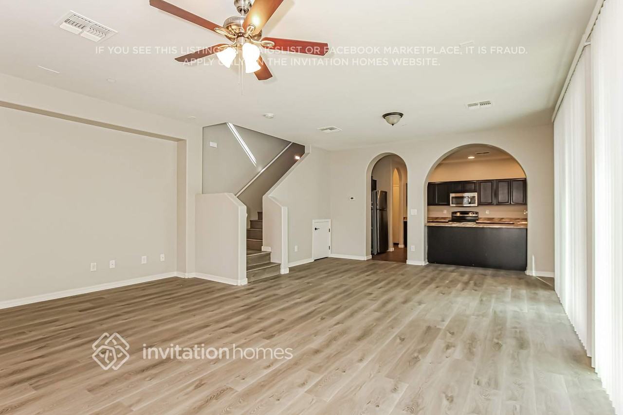 29050 N 125th Ln - Photo 4 of 16