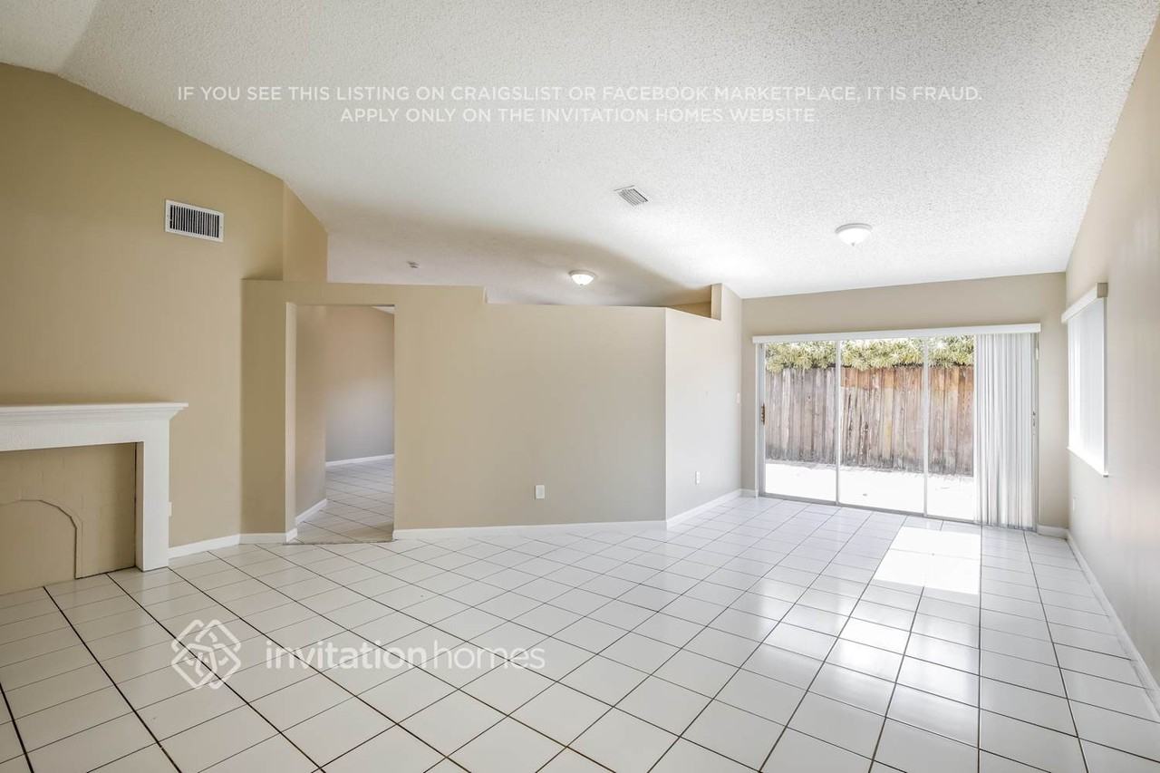 15770 Sw 74th St - Photo 4 of 17