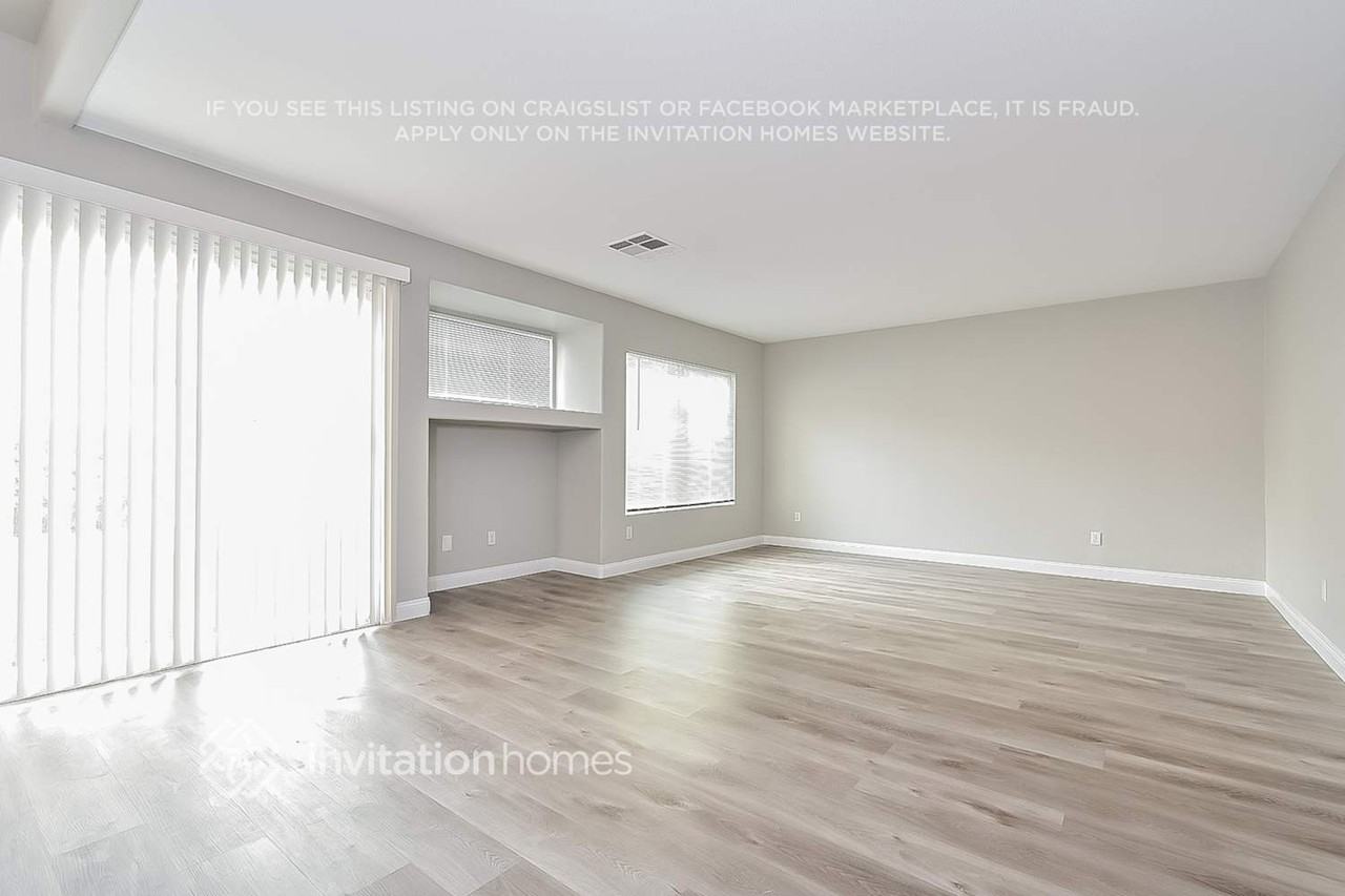 8764 Country View Ave - Photo 3 of 16