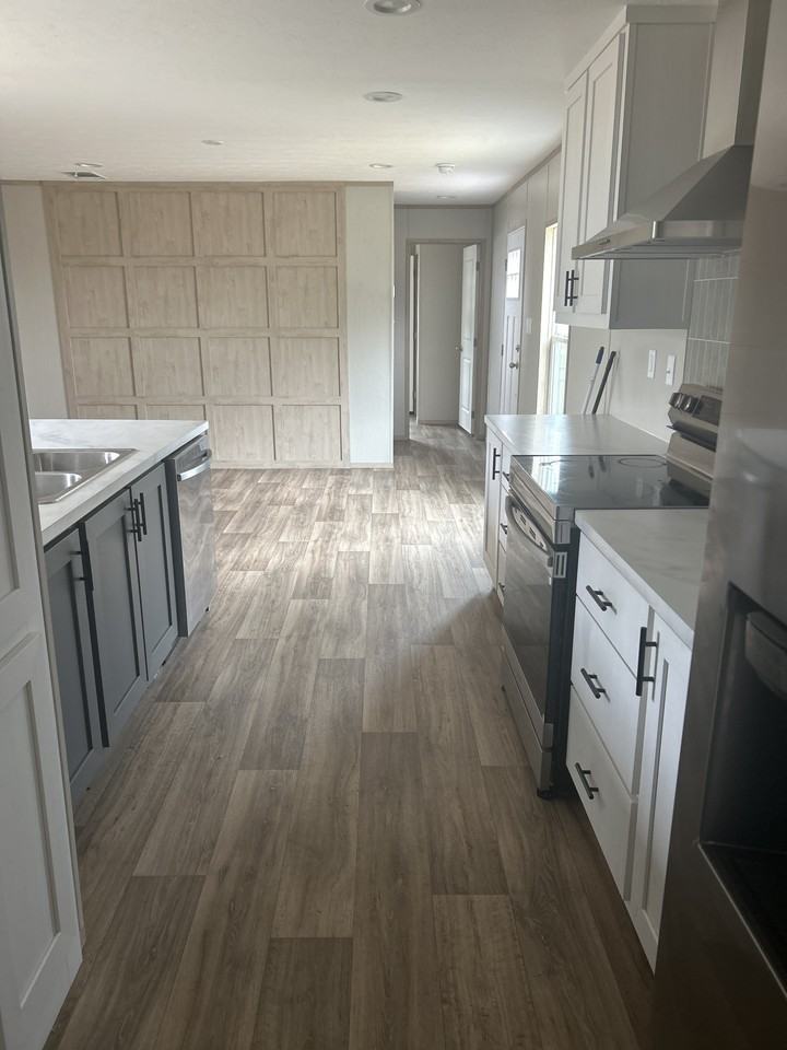 2846 Minnesota Ave - Photo 6 of 9