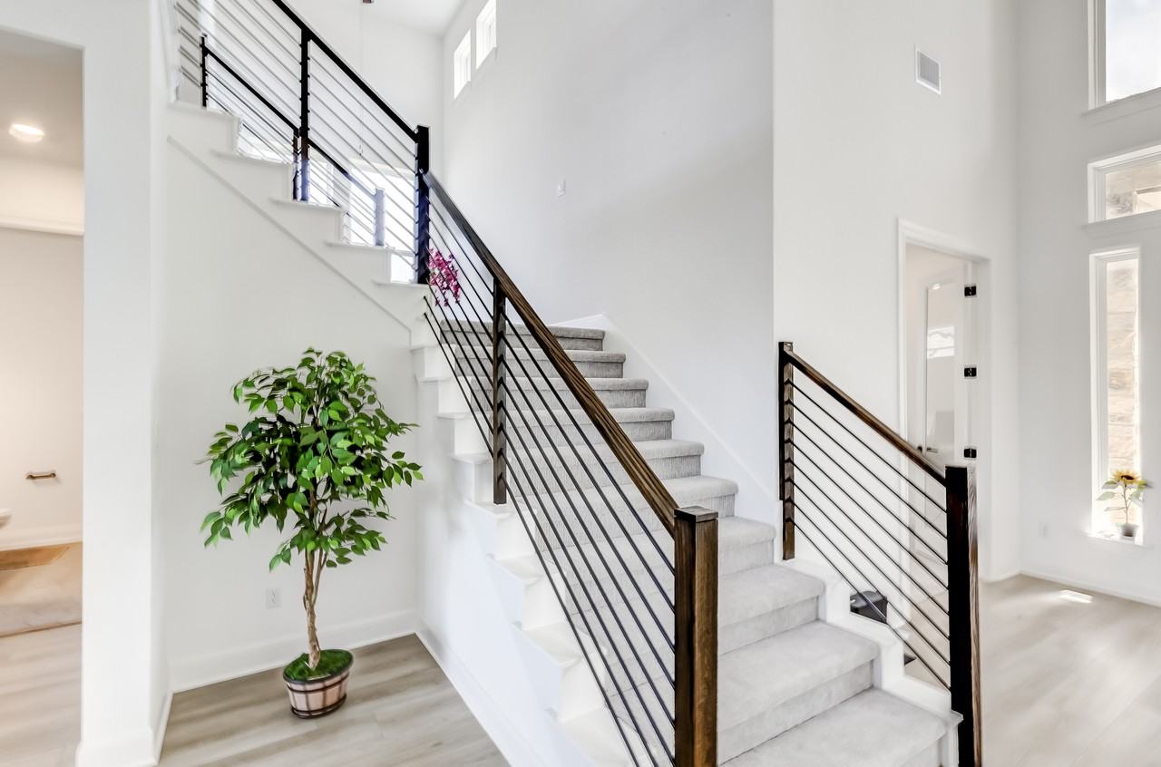 462 Old Stone Rd - Photo 2 of 8