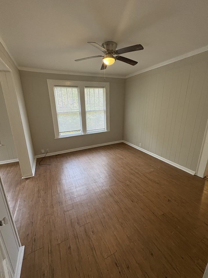 3369 Montezuma Rd - Photo 6 of 10