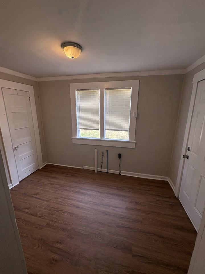3369 Montezuma Rd - Photo 7 of 10