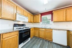 805 Chiselpoint Cv - Photo 5 of 6