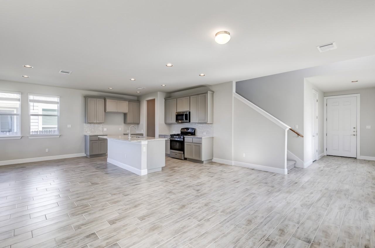 Riverhill Dr - Photo 3 of 7