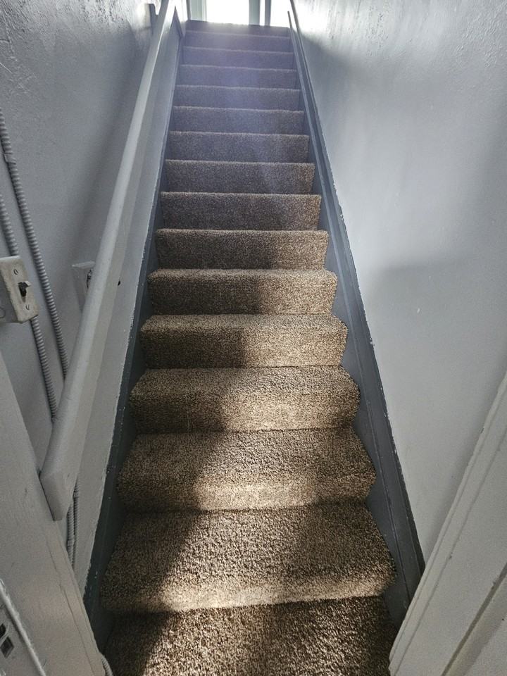 633 Hawthorne Ave #2 - Photo 5 of 5