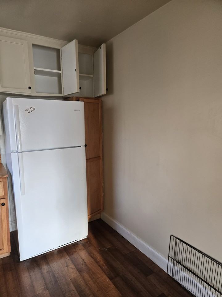 3700 Pasadena St #8 - Photo 4 of 5
