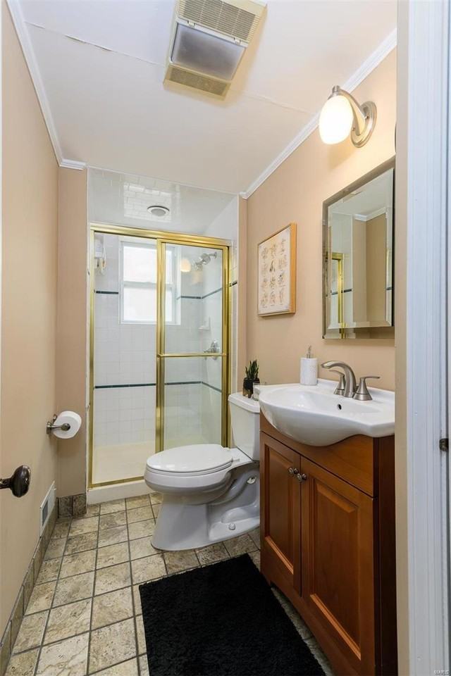 4427 Neosho St - Photo 2 of 30