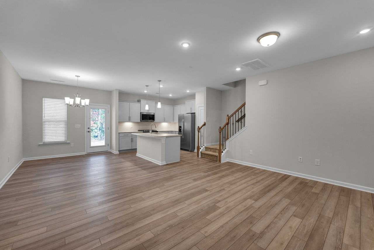 1017 Badlands St - Photo 7 of 32
