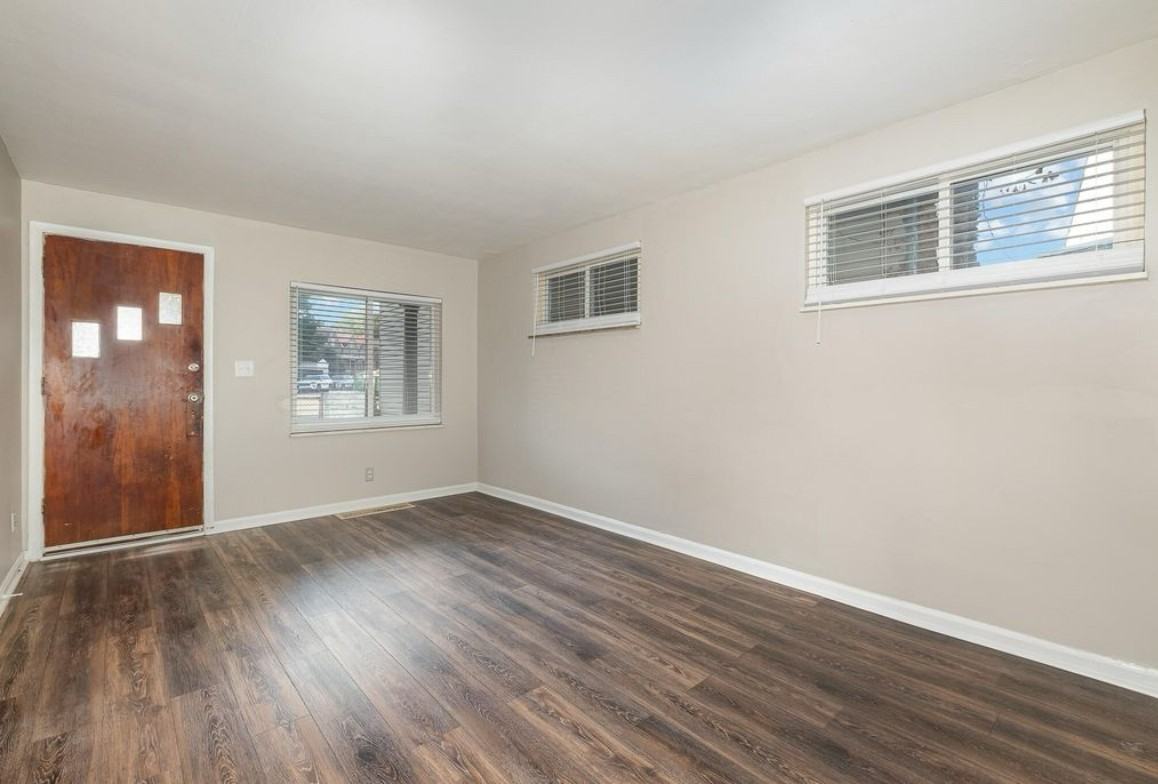 1 Adela Ave #1 - Photo 4 of 16