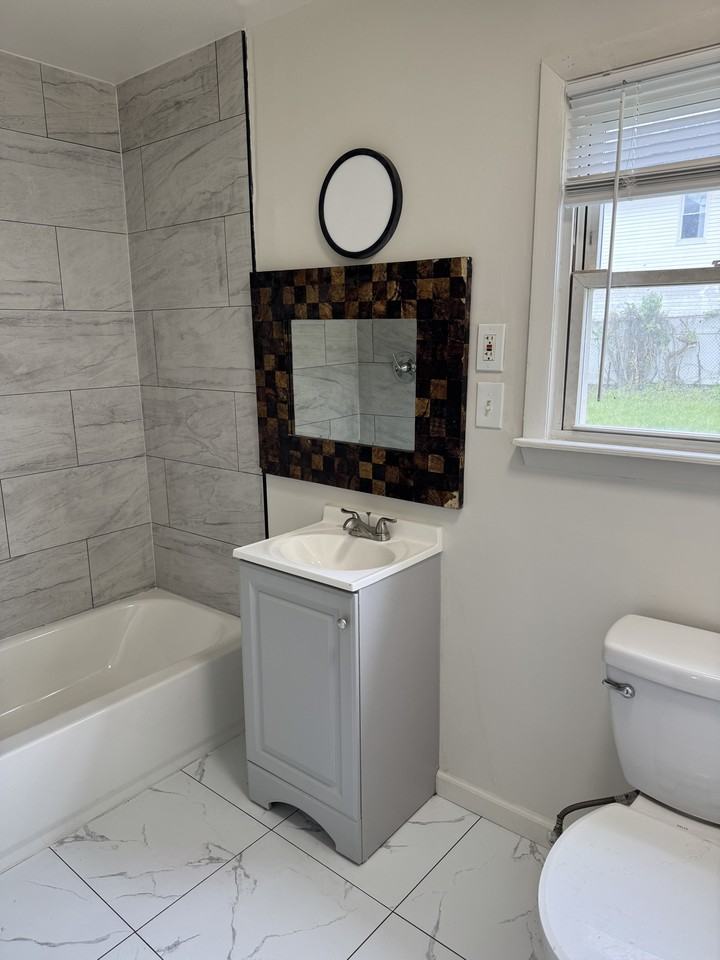 924 N Kresson St - Photo 7 of 16