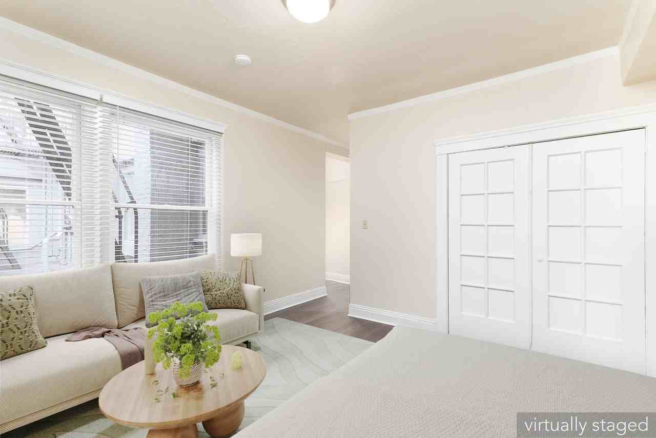 320 Turk - Photo 2 of 12