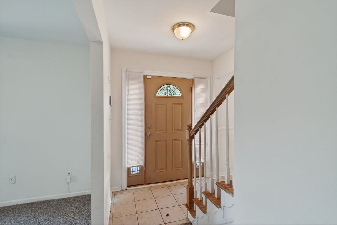 195 Bentley Dr - Photo 5 of 29