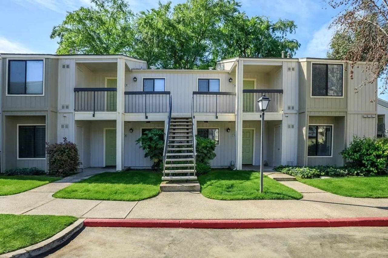 Edgewater - Photo 2 of 50