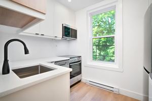 featured image of 2112 Av Claremont