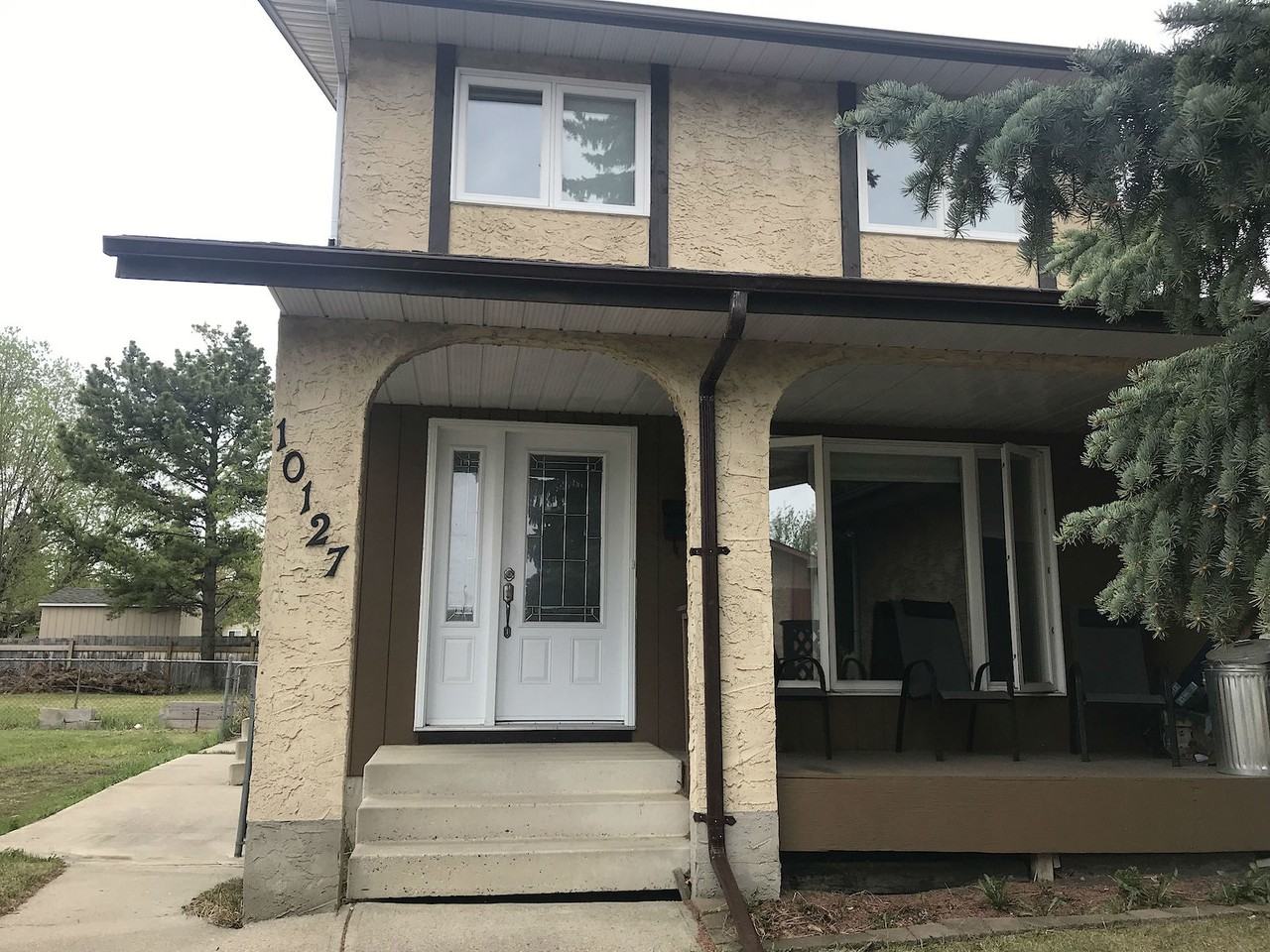 10127 171A Avenue Northwest, Edmonton, Alberta, Canada, T5X 4L3 - Photo 2 of 16