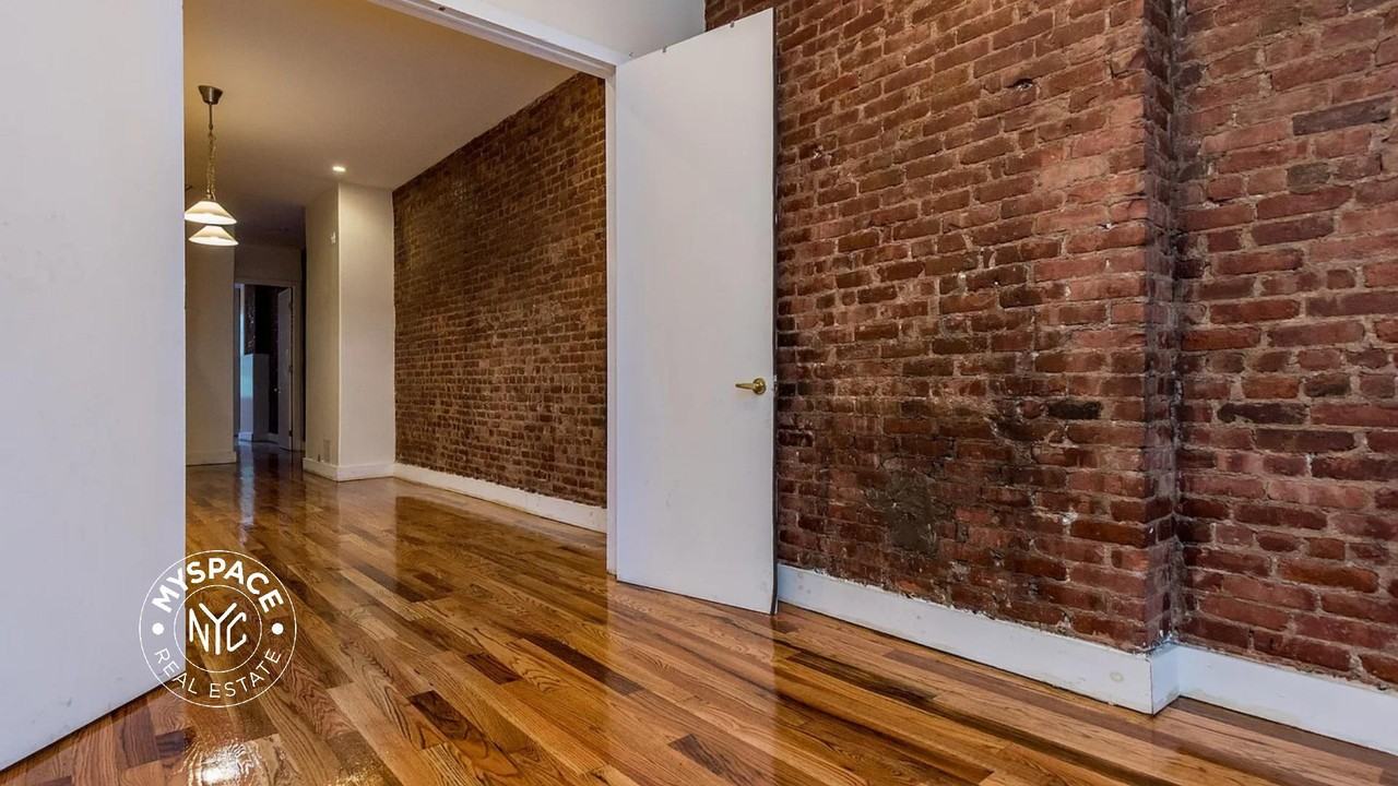 88 George St #1R - Photo 2 of 6