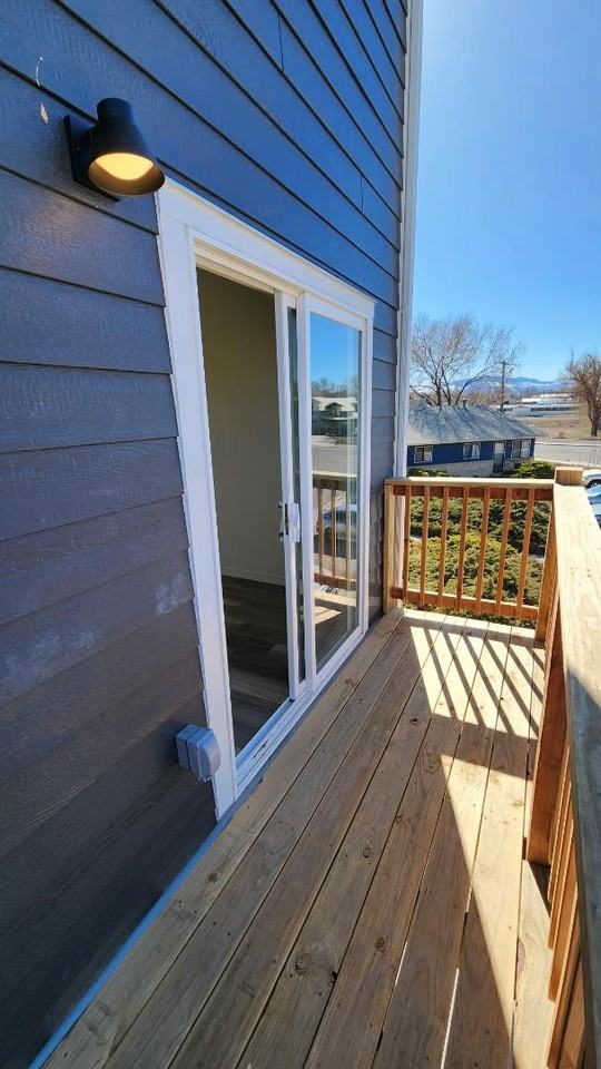 712 Cedar Creek Ave - Photo 2 of 4