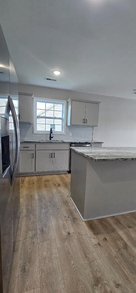 2220 Remington Court - Photo 2 of 10