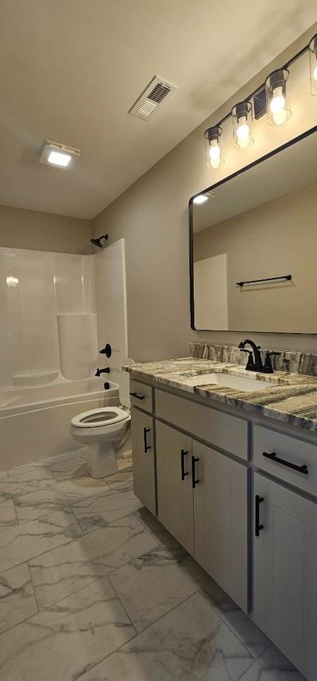 2220 Remington Court - Photo 4 of 10